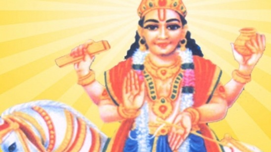 సెప్టెంబర్ 18న శుక్రుడు తులారాశిలోకి ప్రవేశిస్తాడు. ఆ తర్వాత 28 రోజుల పాటు ఆ రాశిలో సంచరిస్తాడు. తులా రాశికి కూడా శుక్రుడు అధిపతి. ఈ విధంగా మాలవీయ రాజ యోగం ఏర్పడుతుంది. శుక్రుడి సంచారం వల్ల కొన్ని రాశుల వారికి మంచి చేకూరుతుంది. ఆ రాశుల వివరాలు..