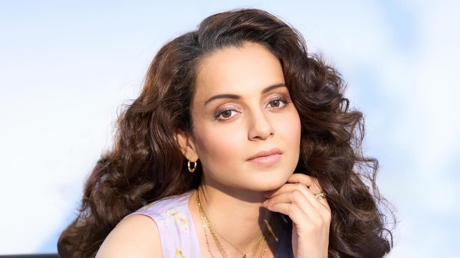 Kangana Office: అప్పుల పాలై రూ.32 కోట్లకు ఆఫీస్ అమ్ముకున్న హీరోయిన్.. రూ.30 కోట్లతో లగ్జరీ ఇల్లు కొన్న సలార్ హీరో