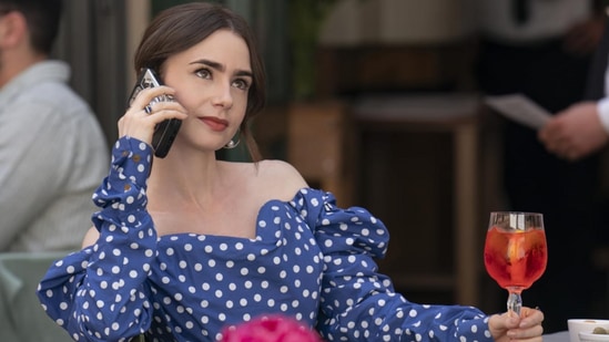 Netflix Top Trending: &nbsp;ఎమిలీ ఇన్ పారిస్ వెబ్ సిరీస్ మూడో స్థానంలో నిలిచింది.