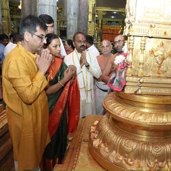 <p>సుప్రీంకోర్టు ప్రధాన న్యాయమూర్తి జస్టిస్ డాక్టర్ డివై చంద్రచూడ్ శ‌నివారం తిరుచానూరు శ్రీ పద్మావతి అమ్మవారిని &nbsp;దర్శించుకున్నారు.&nbsp;</p>
