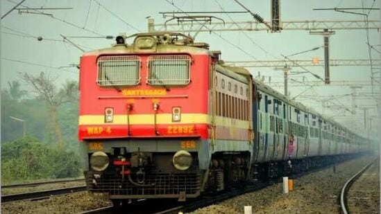 East Coast Trains : ప్రయాణికులకు ఈస్ట్ కోస్ట్ రైల్వే గుడ్‌న్యూస్‌-28 స్పెష‌ల్ రైళ్లు, 26 రైళ్లకు అద‌న‌పు కోచ్ లు