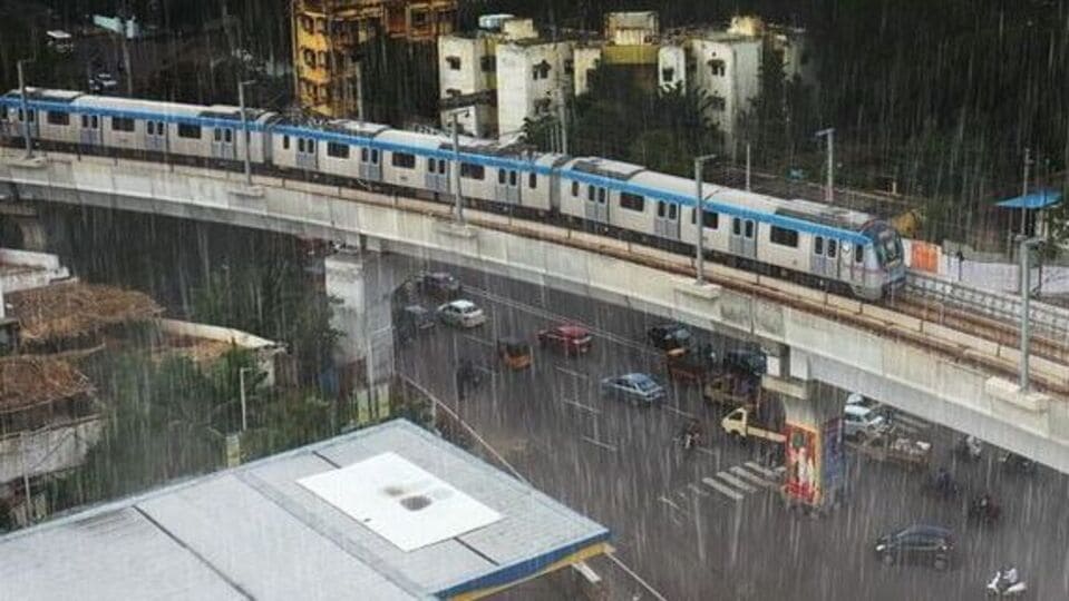 Hyderabad Metro : మెట్రో ప్రయాణికులకు బ్యాడ్ న్యూస్.. పార్కింగ్ ఫీజు వసూలుకు ముహూర్తం ఫిక్స్!