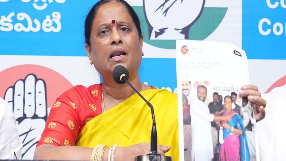 Konda Surekha : సోషల్ మీడియాలో ట్రోలింగ్ చేస్తూ బీఆర్ఎస్ రాక్షసానందం పొందుతుంది- కంటతడి పెట్టుకున్న మంత్రి కొండా సురేఖ