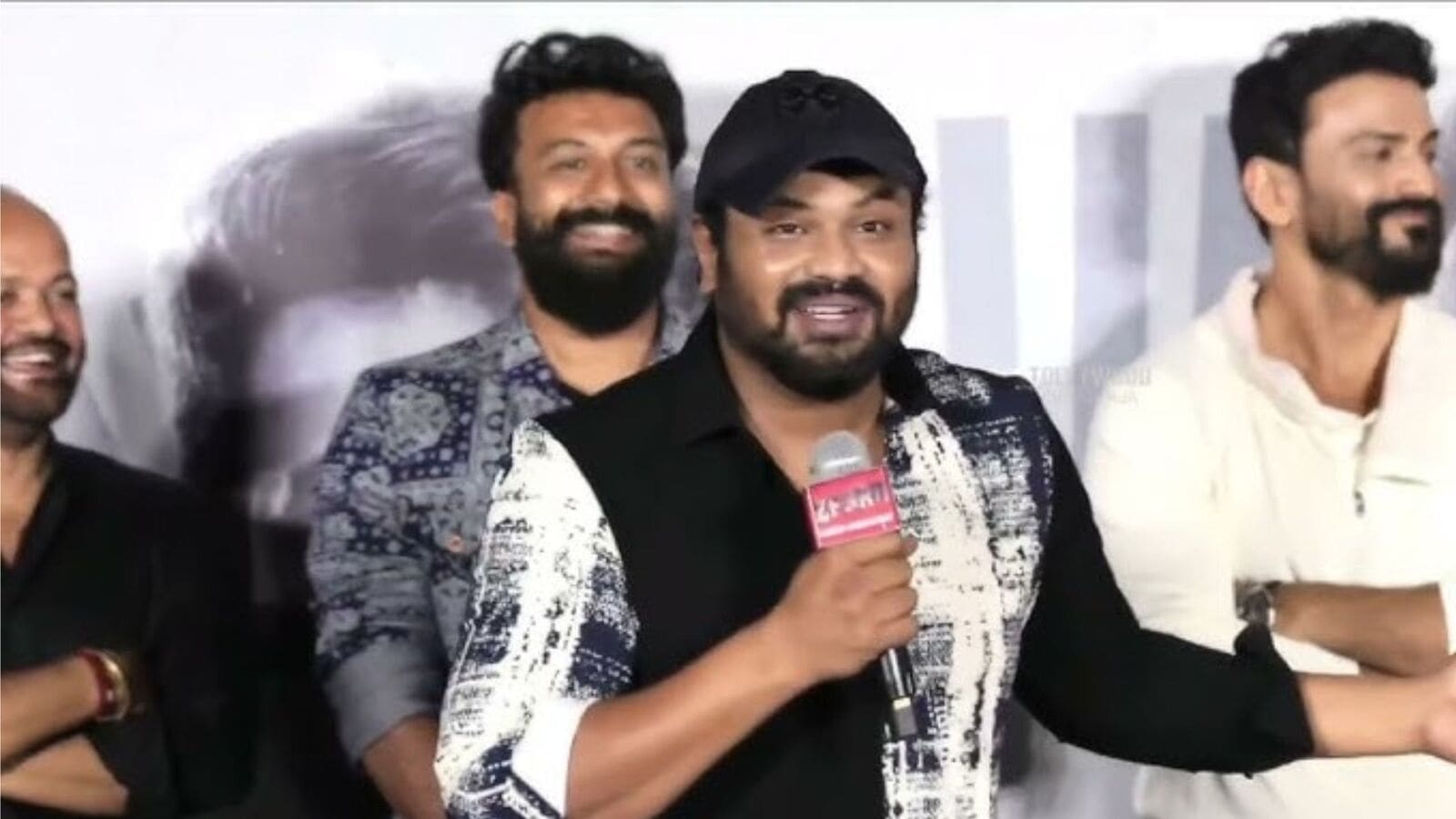 Manchu Manoj: తను నా ఫేవరేట్ తమ్ముడు.. ఫస్ట్ నుంచి అతని యాక్టింగ్‌కు ఫ్యాన్‌ని.. మంచు మనోజ్ కామెంట్స్