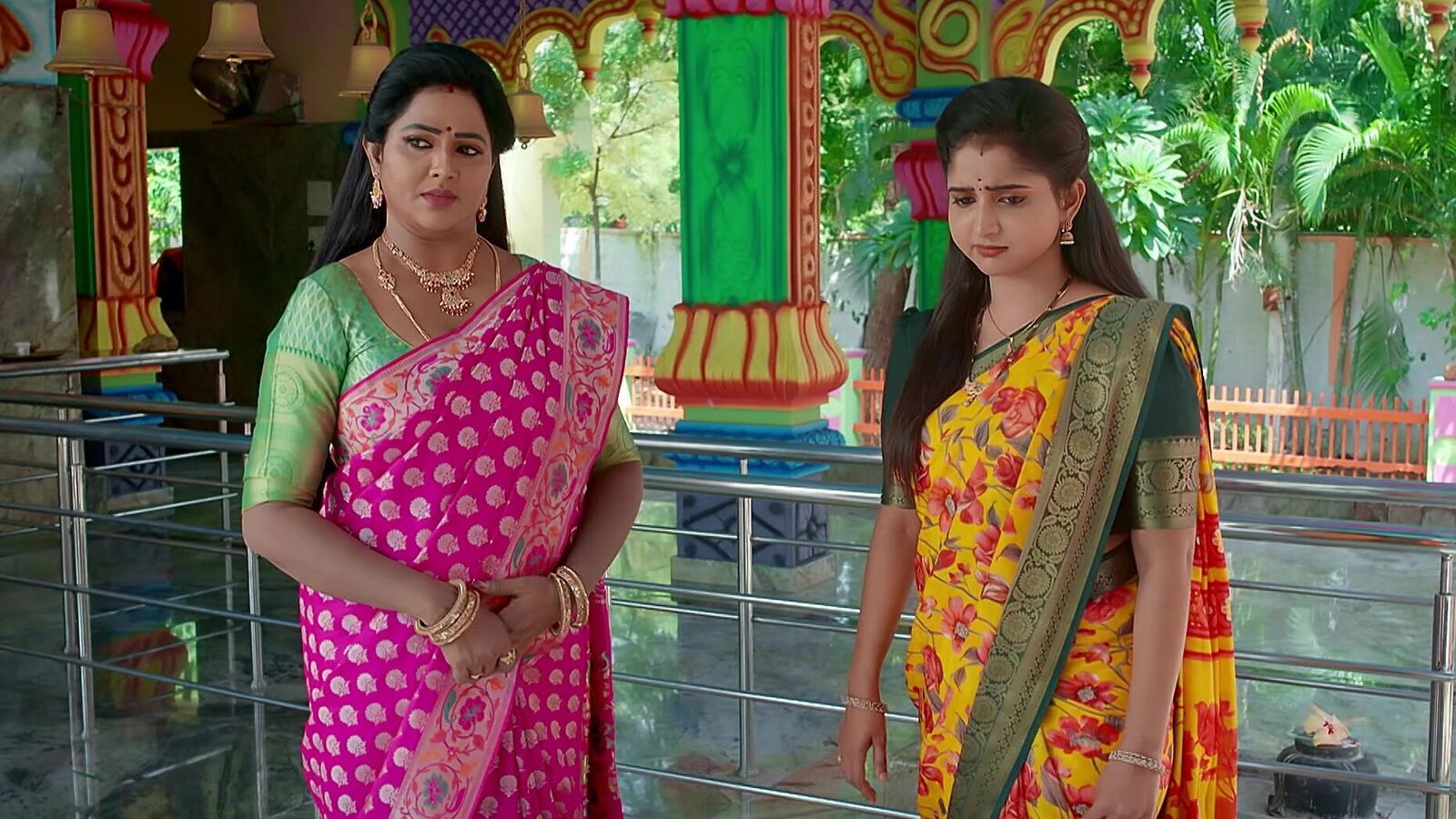 Brahmamudi October 7th Episode: బ్ర‌హ్మ‌ముడి - కావ్య‌ను కోర్టుకు లాగుతానంటూ అనామిక వార్నింగ్ - కోడ‌లితో అప‌ర్ణ ఛాలెంజ్