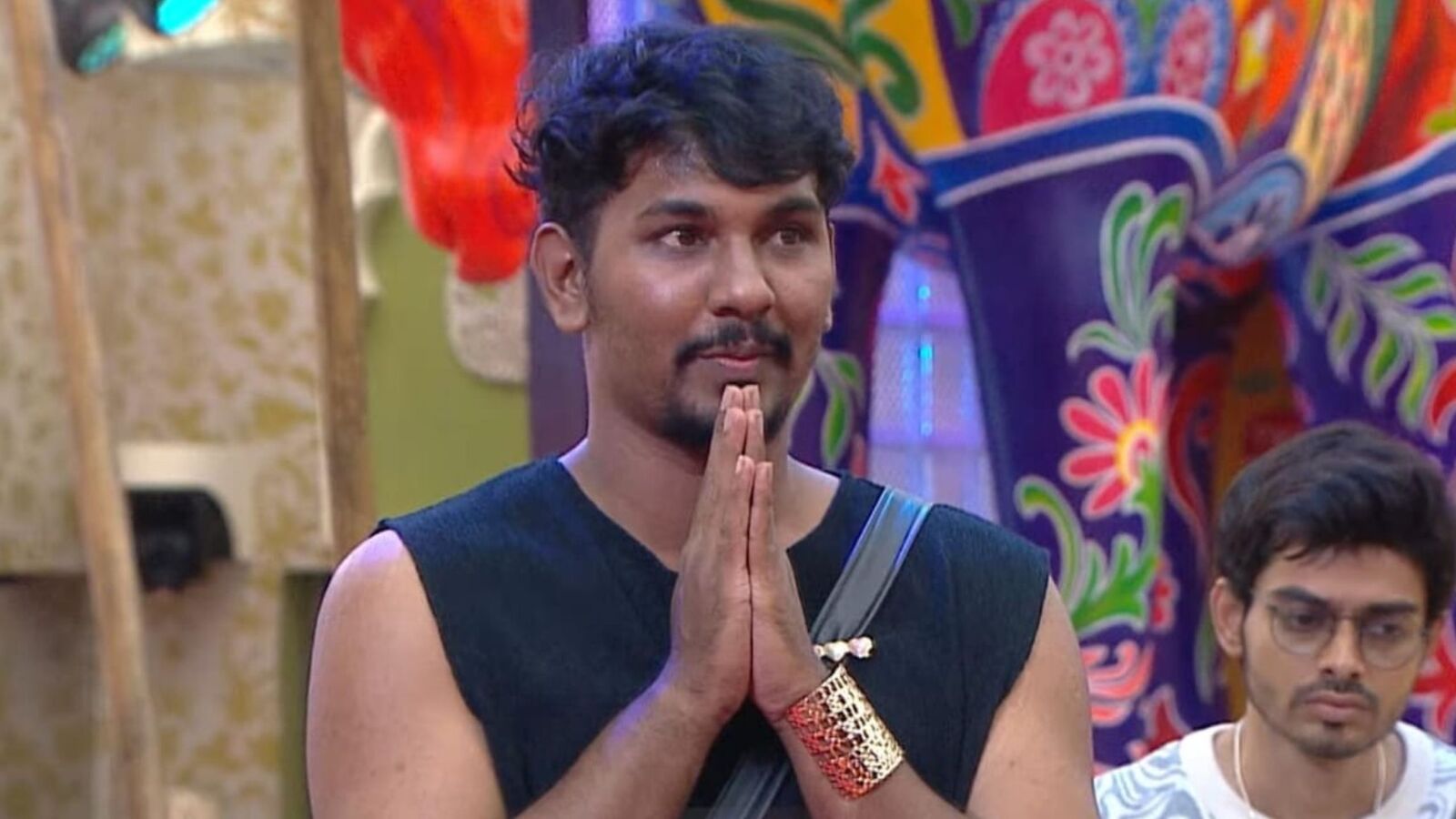 Bigg Boss: ఉప్పు ప్యాకెట్‌కు 50 వేలు.. ఫుడ్ మొత్తం లాక్కున్న బిగ్ బాస్.. పుణ్యముంటదని మొక్కిన మెగా చీఫ్ నబీల్ (వీడియో)