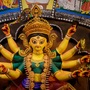 <p>మహాష్టమి తిథి అక్టోబర్ 10వ తేదీ ఉదయం 7:29 గంటలకు ప్రారంభమై, అక్టోబర్ 11వ తేదీ ఉదయం 06:52 గంటలకు ముగుస్తుంది. అనంతరం నవమి తిథి ఉంటుంది. ఈ దుర్గాష్టమి నాడు సర్వార్థ సిద్ధి యోగం, రవియోగం, బుధాదిత్య రాజయోగం ఉన్నాయి. జ్యోతిష్యం ప్రకారం 50 ఏళ్ల తర్వాత అలాంటి శుభ యోగం ఉంది. ఈ యోగం కొన్ని రాశులకు మంచి ప్రయోజనాలను ఇస్తుంది. ఆ అదృష్ట రాశులు ఎవరో చూద్దాం..</p>