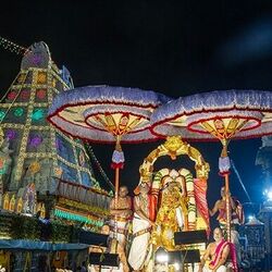 <div>అశ్వవాహనంతో శ్రీవారికి వాహన సేవలు ముగిశాయి. బ్రహ్మోత్సవాల్లో 14 వాహనాలపై శ్రీవారు దర్శనమిచ్చారు.</div>