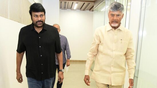 సీఎం చంద్రబాబుతో మెగాస్టార్ చిరంజీవి&nbsp;