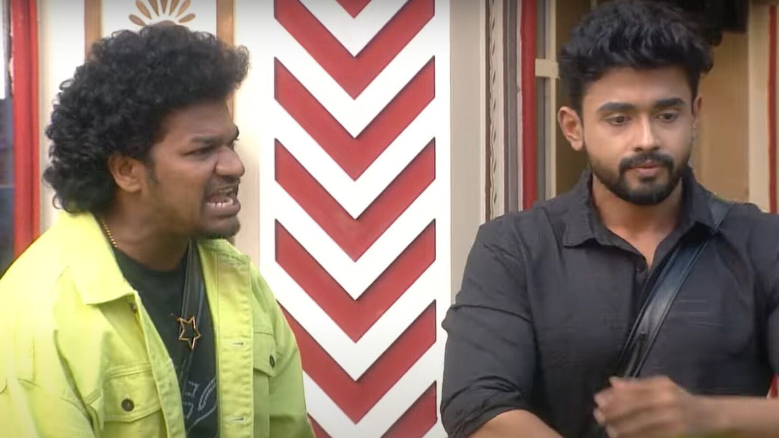 Bigg Boss Nominations: కామెడీ అంటే ఏమనుకుంటున్నావ్: గౌతమ్‍పై అవినాశ్, రోహిణి ఫైర్.. సారీ అంటూ కాళ్లు మొక్కబోయి..: వీడియో