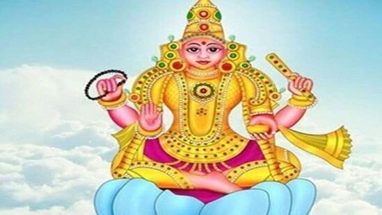 శుక్రుడు అక్టోబర్ 16 నుంచి అక్టోబర్ 27వ తేదీ అర్ధరాత్రి వరకు అనూరాధ నక్షత్రంలో సంచరించనున్నాడు. ఈ 11 రోజుల కాలం మూడు రాశుల వారికి అదృష్టాన్ని పెంచనుంది. దీని వల్ల కొన్ని ప్రయోజనాలు కలుగుతాయి.&nbsp;