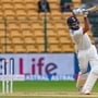 Ind vs NZ 1st Test: భారత గడ్డపైనే కాదు, టెస్టు చరిత్రలో ఆసియా గడ్డపై అత్యల్ప స్కోరు చేసిన అవమానాన్ని భారత్ మూటగట్టుకుంది. గురువారం (అక్టోబర్ 17) బెంగళూరులో న్యూజిలాండ్ తో మొదలైన తొలి టెస్టు మ్యాచ్ లో టీమిండియా తొలి ఇన్నింగ్స్ లో 46 పరుగులకే ఆలౌటైంది. ఆసియా గడ్డపై భారత్ కు ఇదే అత్యల్ప స్కోరు. ఇంతకుముందు పాకిస్థాన్ తో మ్యాచ్ లో వెస్టిండీస్ కేవలం 53 పరుగులకే ఆలౌటైన రికార్డును ఇండియన్ టీమ్ తిరగరాసింది. <p>Ind vs NZ 1st Test: భారత గడ్డపైనే కాదు, టెస్టు చరిత్రలో ఆసియా గడ్డపై అత్యల్ప స్కోరు చేసిన అవమానాన్ని భారత్ మూటగట్టుకుంది. గురువారం (అక్టోబర్ 17) బెంగళూరులో న్యూజిలాండ్ తో మొదలైన తొలి టెస్టు మ్యాచ్ లో టీమిండియా తొలి ఇన్నింగ్స్ లో 46 పరుగులకే ఆలౌటైంది. ఆసియా గడ్డపై భారత్ కు ఇదే అత్యల్ప స్కోరు. ఇంతకుముందు పాకిస్థాన్ తో మ్యాచ్ లో వెస్టిండీస్ కేవలం 53 పరుగులకే ఆలౌటైన రికార్డును ఇండియన్ టీమ్ తిరగరాసింది.</p>