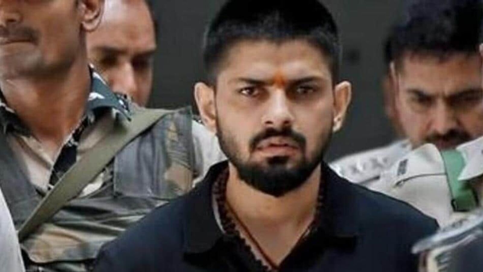 Lawrence Bishnoi Web Series: గ్యాంగ్‌స్టార్ లారెన్స్ బిష్ణోయ్‌పై వెబ్ సిరీస్.. టైటిల్ కూడా ఫిక్స్.. ఆర్జీవీ ఏం చేస్తాడో?