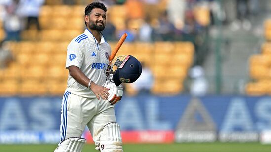 2021లోనే ఇంగ్లాండ్‌తో చెన్నై వేదికగా జరిగిన టెస్టు మ్యాచ్‌లో 88 బంతుల్లో 91 పరుగులు చేసి ఔటయ్యాడు.&nbsp;