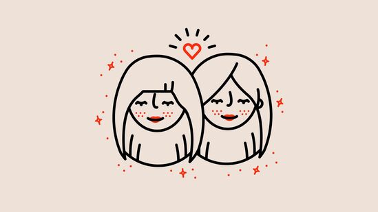 మిథునం : కర్వా చౌత్ రోజున శని మిథున రాశి వారికి గొప్ప పురోభివృద్ధికి కొత్త దారులు తెరుస్తాడు. శనిగ్రహం ఆగ్రహానికి గురైన వారికి బాధలు తగ్గుతాయి. వ్యాపారస్తులు వ్యాపారంలో ఉన్నత శిఖరాలను అధిరోహిస్తారు. నూతన పరిచయాలు పెరుగుతాయి.