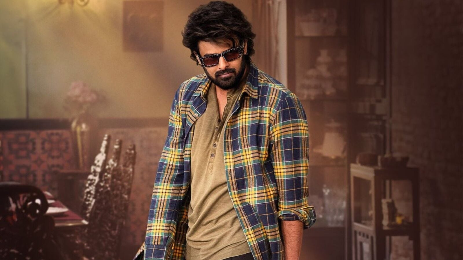 The Raja Saab Prabhas Look: రాజా సాబ్ సినిమా నుంచి ప్రభాస్ కొత్త లుక్ వచ్చేసింది.. పుట్టిన రోజున మరో సర్‌ప్రైజ్ కూడా..