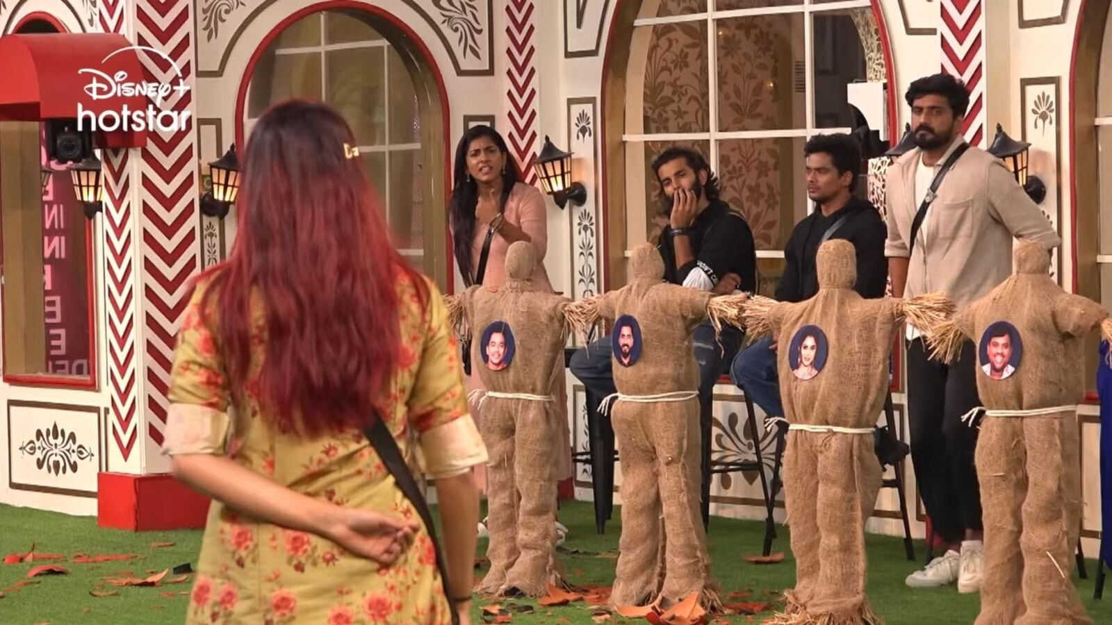 Bigg Boss Voting: బిగ్ బాస్ ఓటింగ్‌లో నిఖిల్‌ను దాటేసిన లేడి కంటెస్టెంట్.. టాప్‌లో వీళ్లే.. ఈ వారం ఎలిమినేట్ ఎవరంటే?