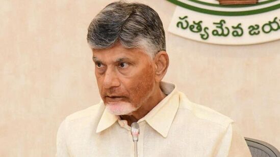 వైసీపీ ప్రభుత్వ హయాంలో అనర్హుల పేరిట తొలగించిన పింఛన్లపై ఏపీ కేబినెట్ కీలక నిర్ణయం తీసుకుంది. పెన్షన్ల సమస్యను గ్రామ సభల ద్వారా పరిష్కరించాలని నిర్ణయించింది. బుధవారం ఏపీ కేబినెట్ భేటీ అయ్యింది. ఈ సమావేశంలో కీలక నిర్ణయాలు తీసుకున్నారు.&nbsp;