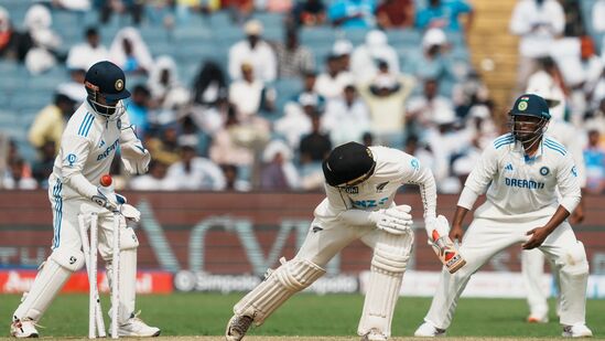 Ind vs NZ 2nd Test: ఈ ఏడాది ఇంగ్లండ్ తో ఐదో టెస్టును ధర్మశాలలో టీమిండియా ఆడింది. అందులో తొలి రోజే స్పిన్నర్లు 10 వికెట్లు తీసుకున్నారు.