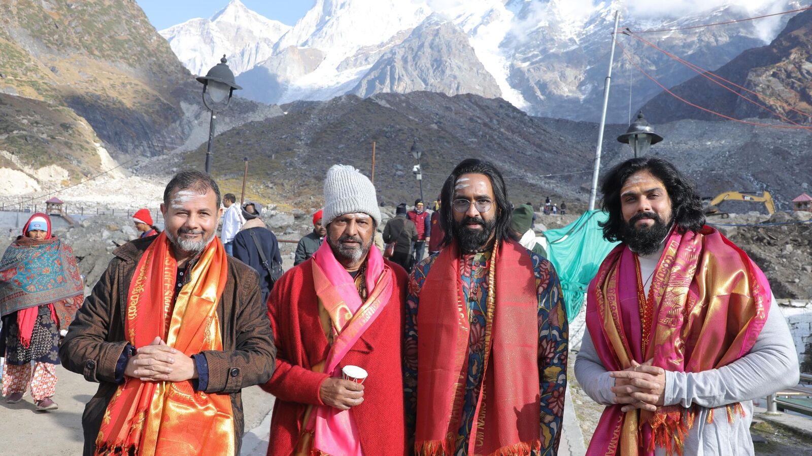 Kannappa: కేదార్‌నాథ్, బద్రీనాథ్, రిషికేశ్‌లో మోహన్ బాబు, మంచు విష్ణు.. 12 జ్యోతిర్లింగాల సందర్శనలో కన్నప్ప టీమ్