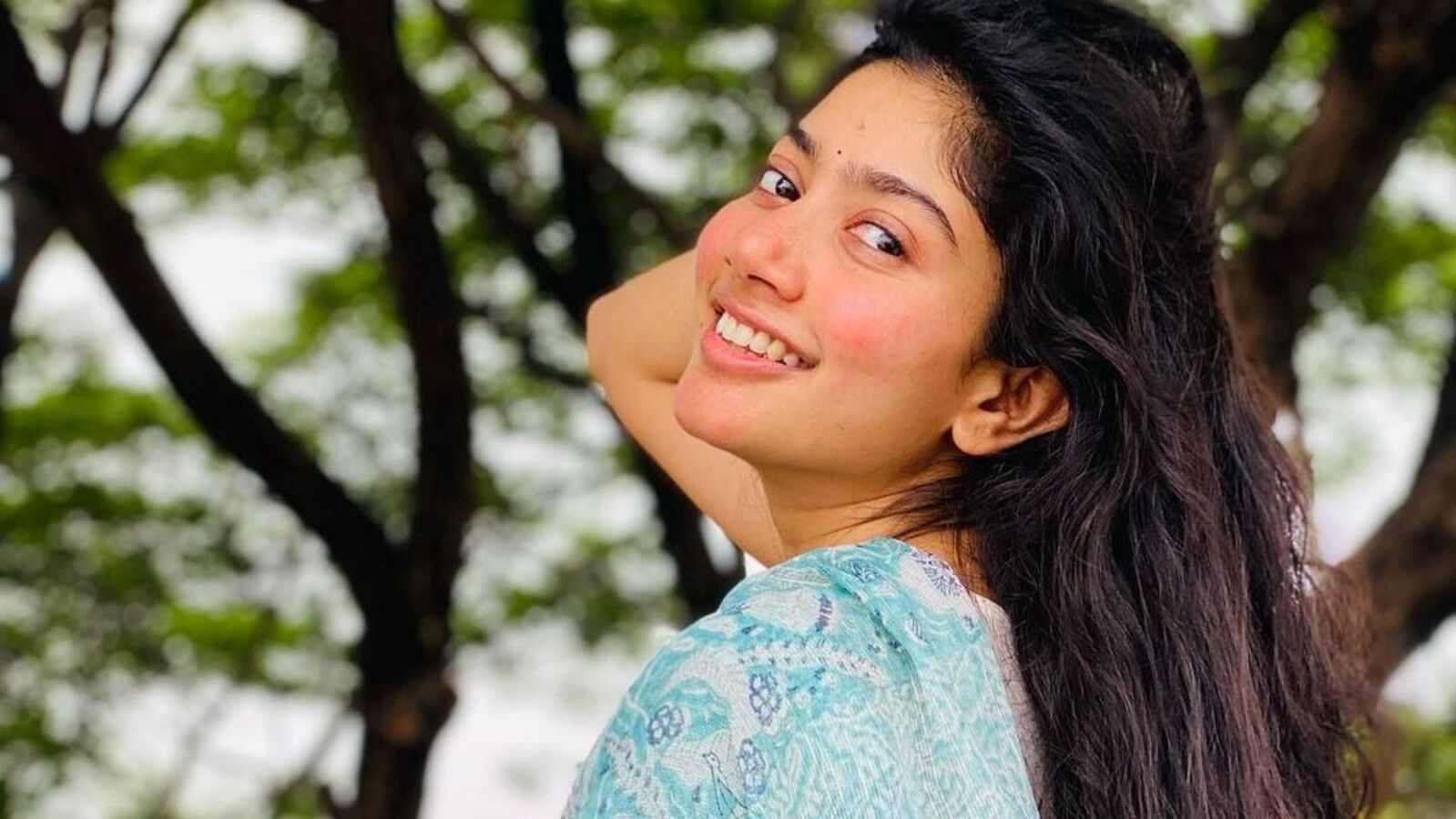 Sai Pallavi: అలాంటి డ్రెస్సులు వేసుకోవద్దని అప్పుడే నిర్ణయించుకున్నాను.. నాకు పీఆర్ అవసరం లేదు: సాయి పల్లవి