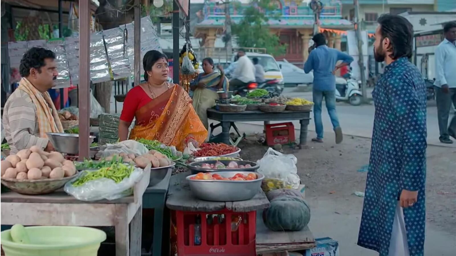 Brahmamudi October 26th Episode: బ్రహ్మముడి- బకరా అయిన రాజ్- కనకం ప్లాన్ ఫెయిల్- కావ్యపై పందెం- మేనేజర్‌గా ఆఫీస్‌కు రాజ్