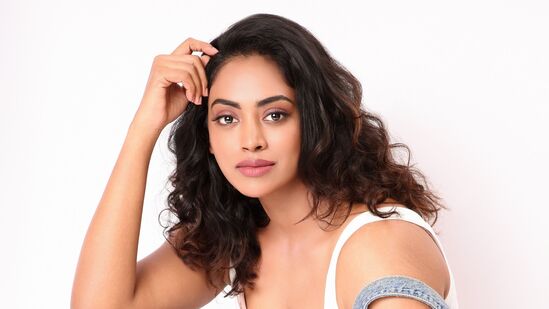 పొలిమేర 2 మూవీతో కెరీర్‌లో ఫ‌స్ట్ క‌మ‌ర్షియ‌ల్ స‌క్సెస్‌ను అందుకున్న‌ది కామాక్షి భాస్క‌ర్ల‌.&nbsp;