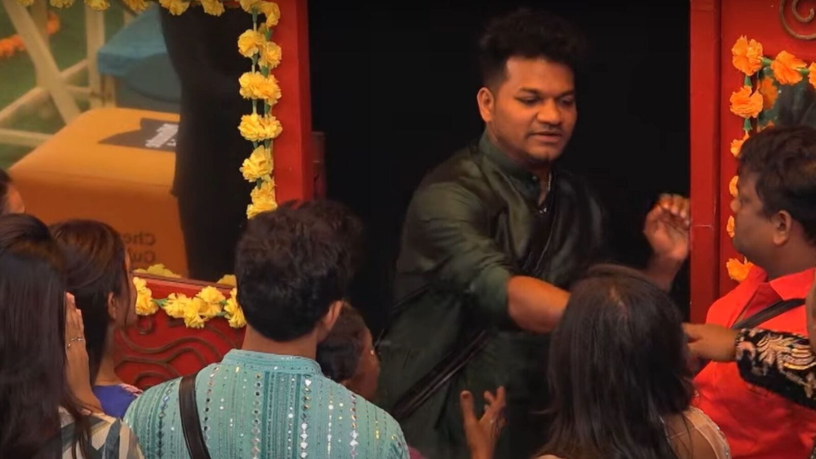Bigg Boss Avinash: మళ్లీ బిగ్‍బాస్ హౌస్‍లోకి వచ్చిన అవినాశ్.. అదంతా డ్రామానేనా!