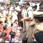 సిరిసిల్ల జిల్లాలో రోడ్డెక్కిన పోలీస్ కుటుంబాలు (ఫైల్ ఫోటో) సిరిసిల్ల జిల్లాలో రోడ్డెక్కిన పోలీస్ కుటుంబాలు (ఫైల్ ఫోటో)