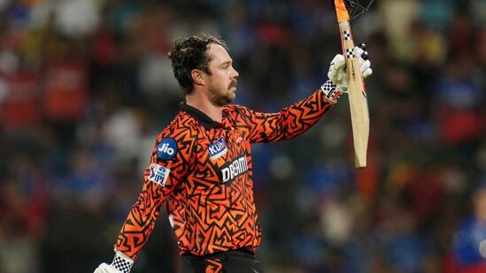 Sunrisers Hyderabad: ఆస్ట్రేలియా విధ్వంసకర ఓపెనర్ ట్రావిస్ హెడ్ కు రూ.14 కోట్లు చెల్లిస్తోంది.