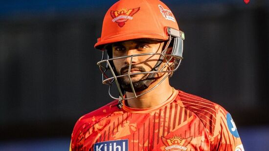 Sunrisers Hyderabad: ఐపీఎల్ 2024లో అద్భుతంగా రాణించిన తెలుగు ప్లేయర్ నితీష్ రెడ్డిని రూ.6 కోట్లకు సన్ రైజర్స్ రిటెయిన్ చేసుకుంది.