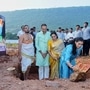 అకాడమీ నిర్మాణానికి పీవీ సింధు భూమి పూజ అకాడమీ నిర్మాణానికి పీవీ సింధు భూమి పూజ