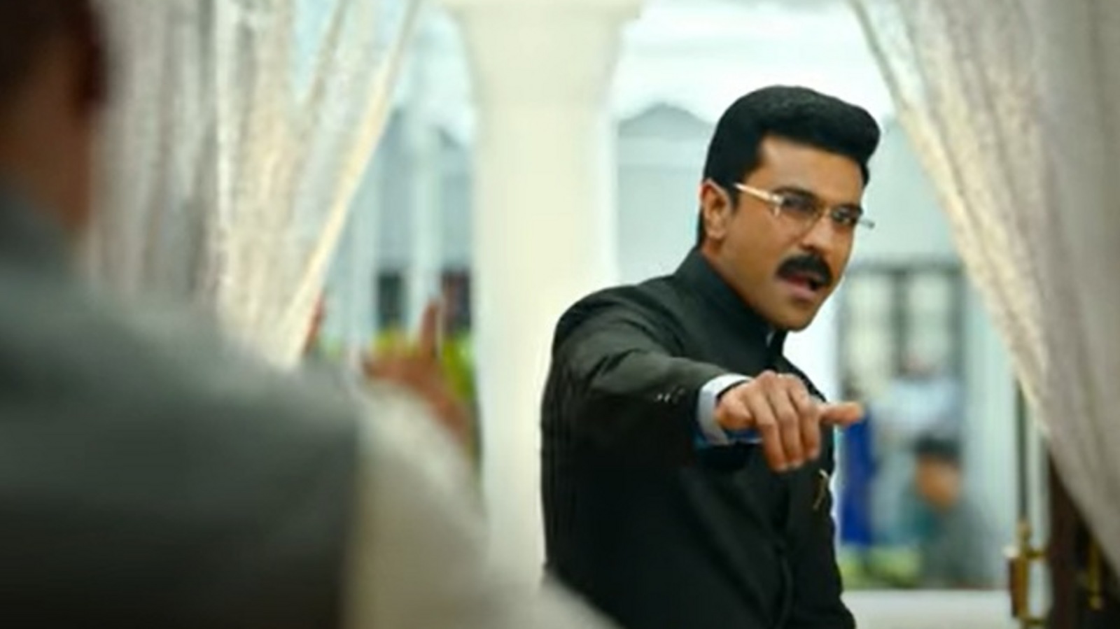 Game Changer Teaser: రామ్ చరణ్ గేమ్ ఛేంజర్ టీజర్ రిలీజ్, ఆఖర్లో అన్‌ప్రిడిక్టబుల్‌ డైలాగ్ విసిరిన గ్లోబల్ స్టార్