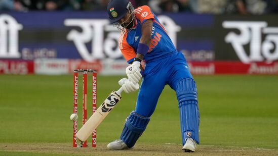 Ind vs SA 2nd T20I Highlights: అయితే హార్దిక్ పాండ్యా 45 బంతుల్లో 39 పరుగులు చేయడంతో ఇండియా 20 ఓవర్లలో 6 వికెట్లకు 124 పరుగులు చేయగలిగింది.
