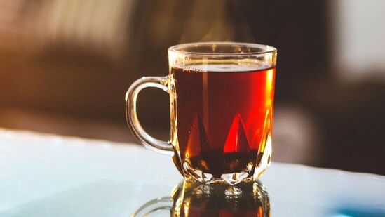 Weight loss Tea: బరువు తగ్గాలనుకునే వారికి ఈ టీ ఎంతో మేలు.. సింపుల్‍గా చేసుకోవచ్చు.. ఎన్నో లాభాలు