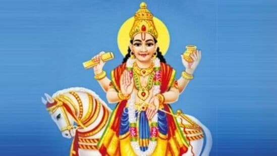 నవగ్రహాలలో, అసుర గురు అని కూడా పిలువబడే శుక్రుడికి ఒక ప్రత్యేక స్థానం ఉంది. శుక్రుడు భౌతిక కలయిక, వివాహం, ఆనందం, కళ, ప్రతిభ, అందం, ప్రేమ, కామం, దుస్తులు, అలంకరణ, ఆభరణాల గ్రహం. జ్యోతిషశాస్త్రంలో గ్రహాల కదలికలో మార్పు చాలా ముఖ్యమైనదిగా పరిగణించబడుతుంది. గ్రహాల కదలికలలో మార్పులు అన్ని రాశులకు శుభ, అశుభ ప్రభావాలను కలిగి ఉంటాయి.&nbsp;