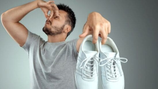 Shoe Bad Smell Tips: షూస్ నుంచి చెడు వాసన వస్తోందా? సులువుగా తగ్గించే మార్గాలు ఇవే