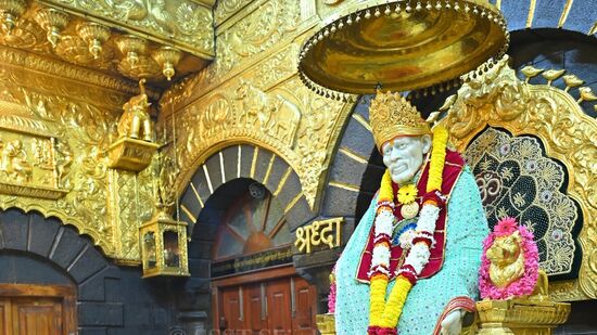 ఈ టూర్ ప్యాకేజీలో టికెట్లు, హోటల్‌లో వసతి, బ్రేక్‌ఫాస్ట్, లంచ్, డిన్నర్ వంటివి కవర్ అవుతాయి. నిబంధనలు కూడా వర్తిస్తాయి. 9701360701 / 8287932229 / 9281495843 ఈ మొబైల్ నెంబర్లను కూడా సంప్రదించవచ్చు