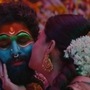 <p>పుష్ప-2లో కిస్ సీన్స్ కూడా ఉన్నట్లు ట్రైలర్‌లో చూపించారు. మరీ ముఖ్యంగా.. తిరుపతి జాతర సీక్వెన్స్‌ సినిమాకే హైలైట్‌గా అని చిత్ర యూనిట్ చెప్తోంది.&nbsp;</p>