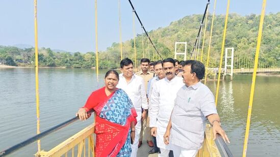 పిల్లల కోసం ప్రత్యేకంగా ఈత కొలనులు, ఆట వస్తువులు అందుబాటులో ఉన్నాయి.పెద్దల కోసం రెండు స్పాలు, రెస్టారెంటు తదితర వసతులు కల్పించారు.