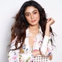 'బిగ్ బాస్ ఓటీటీ 3' విజేతగా సనా మక్బూల్ నిలిచి ట్రోఫీ ఎత్తింది. సనా మక్బూల్, అయితే, ఈ సీజన్లో కృతికా మాలిక్, సాయి కేతన్ రావు, నేజీ, రణవీర్ షోరే టాప్ 5లో నిలిచారు. <p>'బిగ్ బాస్ ఓటీటీ 3' విజేతగా సనా మక్బూల్ నిలిచి ట్రోఫీ ఎత్తింది. సనా మక్బూల్, అయితే, ఈ సీజన్లో కృతికా మాలిక్, సాయి కేతన్ రావు, నేజీ, రణవీర్ షోరే టాప్ 5లో నిలిచారు.</p>
