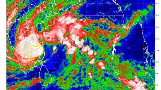 తీరం దాటిన 'ఫెంగల్'తుపాన్ 
