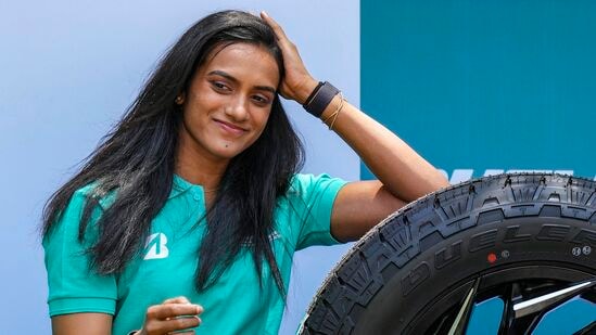 PV Sindhu Wedding: &nbsp;పీవీ సింధు, వెంకట సాయి దత్తా పెళ్లి డిసెంబర్ 22న జరగనుండగా.. ఆ తర్వాత డిసెంబర్ 24న హైదరాబాద్ లో పెళ్లి విందు ఏర్పాటు చేయనున్నట్లు ఆమె కుటుంబ వర్గాలు వెల్లడించాయి.