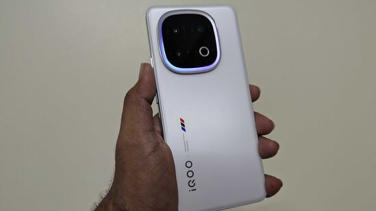 iQOO 13 comes powered by the Qualcomm 8 Elite processor.