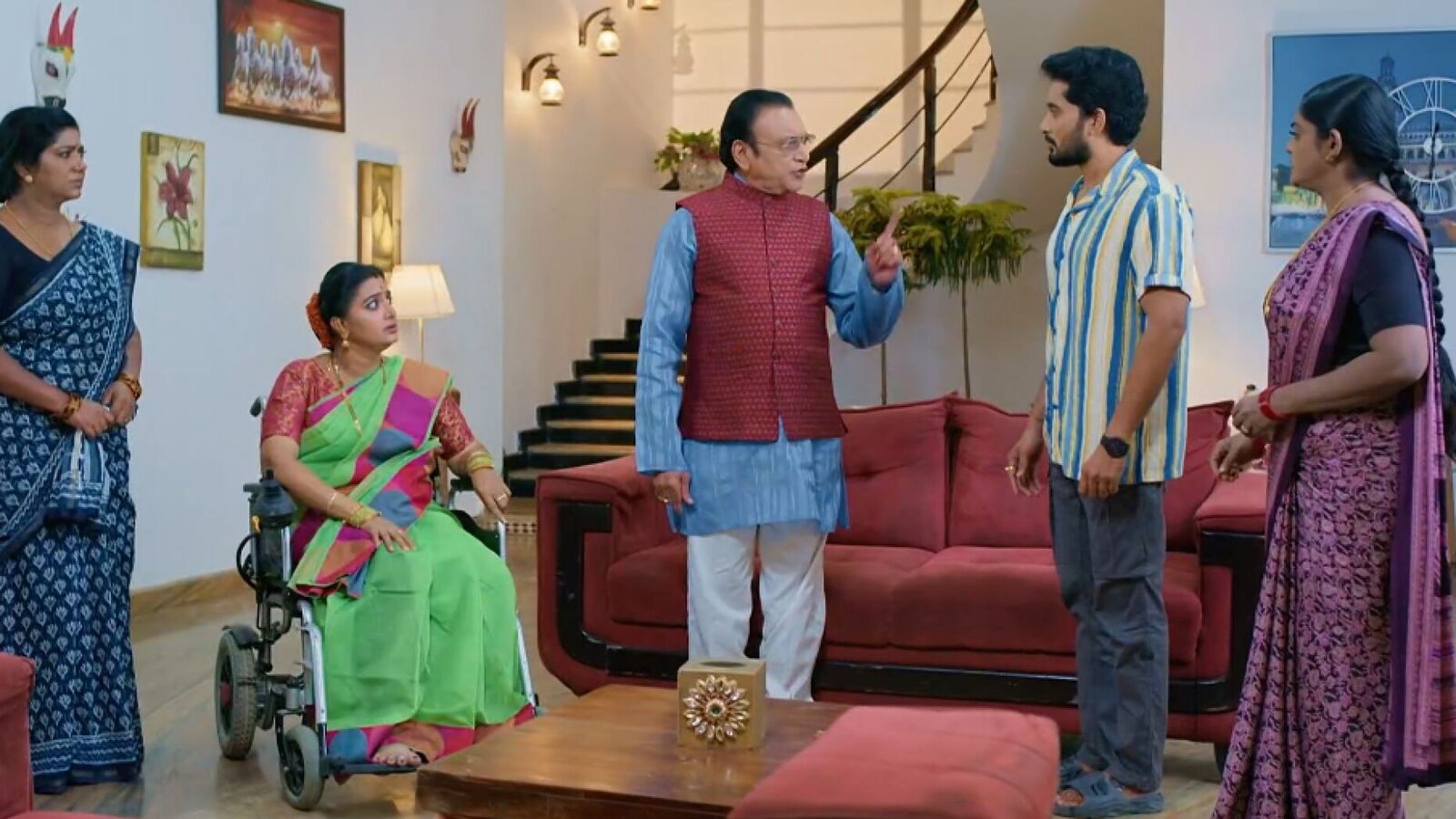 Karthika Deepam Today December 6: జ్యోత్స్నకు ప్రశ్నల వర్షం.. కాంచన ఇంటికి శివన్నారాయణ.. ఆ కండీషన్‍తో కార్తీక్ ఆగ్రహం