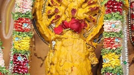 శ్రీ పద్మావతి అమ్మవారి కార్తీక బ్రహ్మోత్సవాల్లో చివరి రోజైన శుక్ర‌వారం పంచమీ తీర్థం(చక్రస్నానం) అశేష భక్తజనవాహిని మధ్య అంగరంగ వైభవంగా జరిగింది.&nbsp;