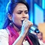 అయితే మహీ బీ పాటలో సుస్మిత తన మూడ్ని సరిగ్గా పట్టుకునేందుకు చిన్న పొరపాటు చేసిందని దాదాపు అందరు జడ్జీలు చెప్పినట్లు తెలుస్తోంది. సుస్మిత జానపద గీతాలు పాడటంలో దిట్ట అయినప్పటికీ కౌశిక్ ఇచ్చన జడ్జ్మెంట్ వైరల్ అయింది. సుస్మిత పాటను ఆమె విమర్శించిన తీరుపై సోషల్ మీడియాలో విమర్శలు వెల్లువెత్తుతుతున్నాయి. <p>అయితే మహీ బీ పాటలో సుస్మిత తన మూడ్ని సరిగ్గా పట్టుకునేందుకు చిన్న పొరపాటు చేసిందని దాదాపు అందరు జడ్జీలు చెప్పినట్లు తెలుస్తోంది. సుస్మిత జానపద గీతాలు పాడటంలో దిట్ట అయినప్పటికీ కౌశిక్ ఇచ్చన జడ్జ్మెంట్ వైరల్ అయింది. సుస్మిత పాటను ఆమె విమర్శించిన తీరుపై సోషల్ మీడియాలో విమర్శలు వెల్లువెత్తుతుతున్నాయి. </p>