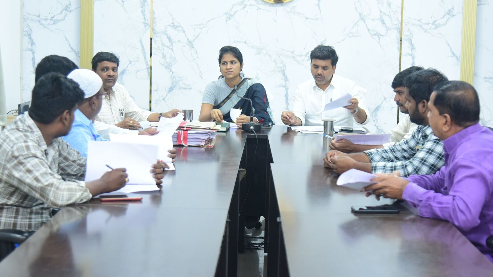 Panchayat Elections: పంచాయితీ ఎన్నికల్లో 650 మంది ఓటర్లకో పోలింగ్ బూత్ ఏర్పాటు చేస్తామన్న సంగారెడ్డి కలెక్టర్