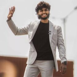 <p>హర్ష సాయి</p>
