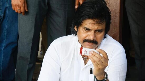 పవన్ కళ్యాణ్ డిప్యూటీ సీఎం అయ్యాక.. 'పవన్ కళ్యాణ్ పోర్ట్‌ఫోలియో' ఏంటని గూగుల్‌లో ఎక్కువ సెర్చ్ జరిగింది. గూగుల్ ట్రెండ్స్ ప్రకారం.. పీకే మంత్రిత్వ శాఖకు సంబంధించి అత్యధికంగా శోధించారు.